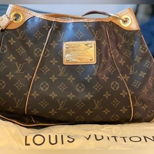 Louis Vuitton Monogram Galleria